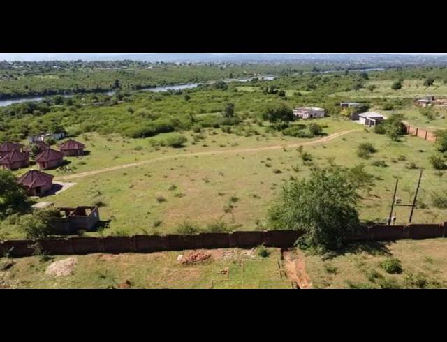 LAND FOR SALE IN MAKOVHA